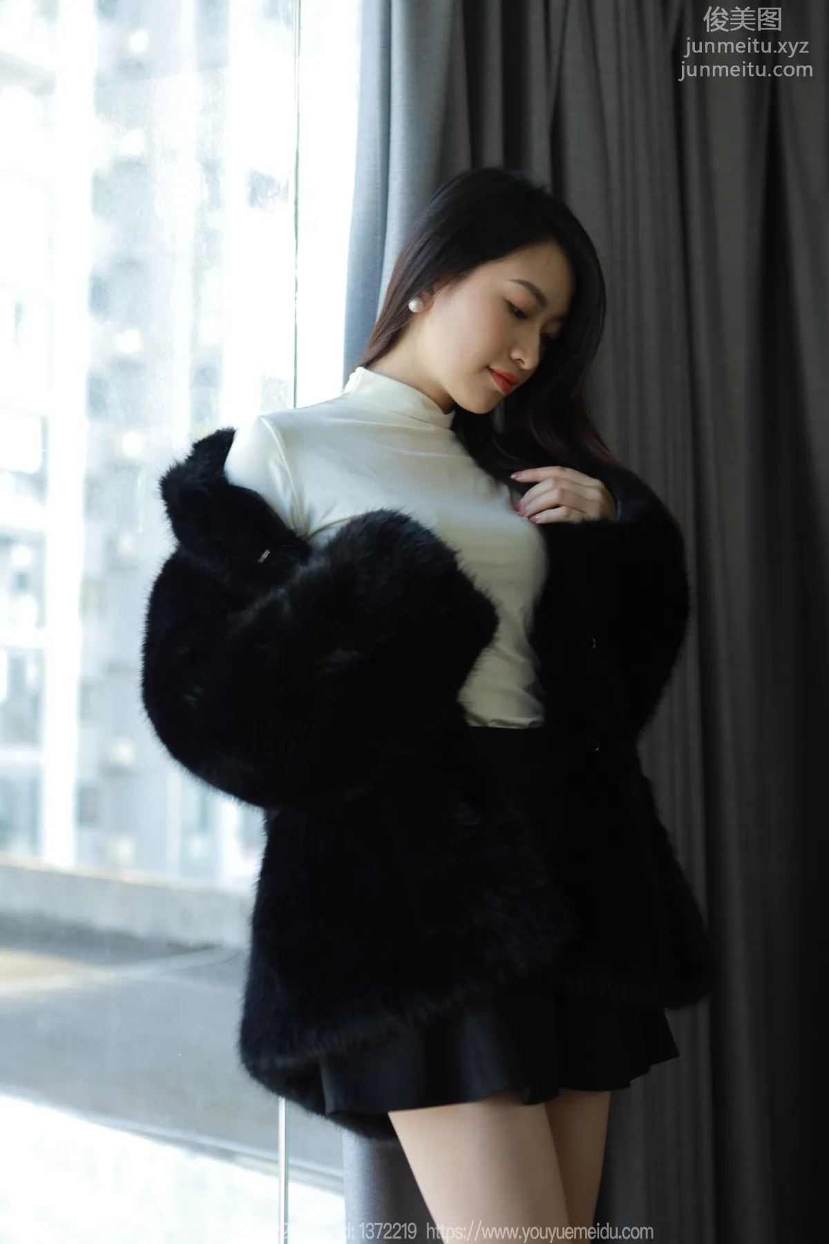 [IESS異思趣向] 2023.12.05 絲享家 1603 小婕《黑色大衣》[86P] 15