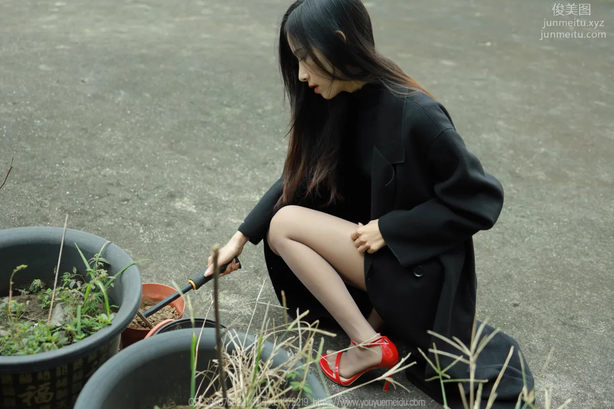 [IESS異思趣向] 2023.12.06 絲享家 1604 美子《黑衣園丁》[81P] 24