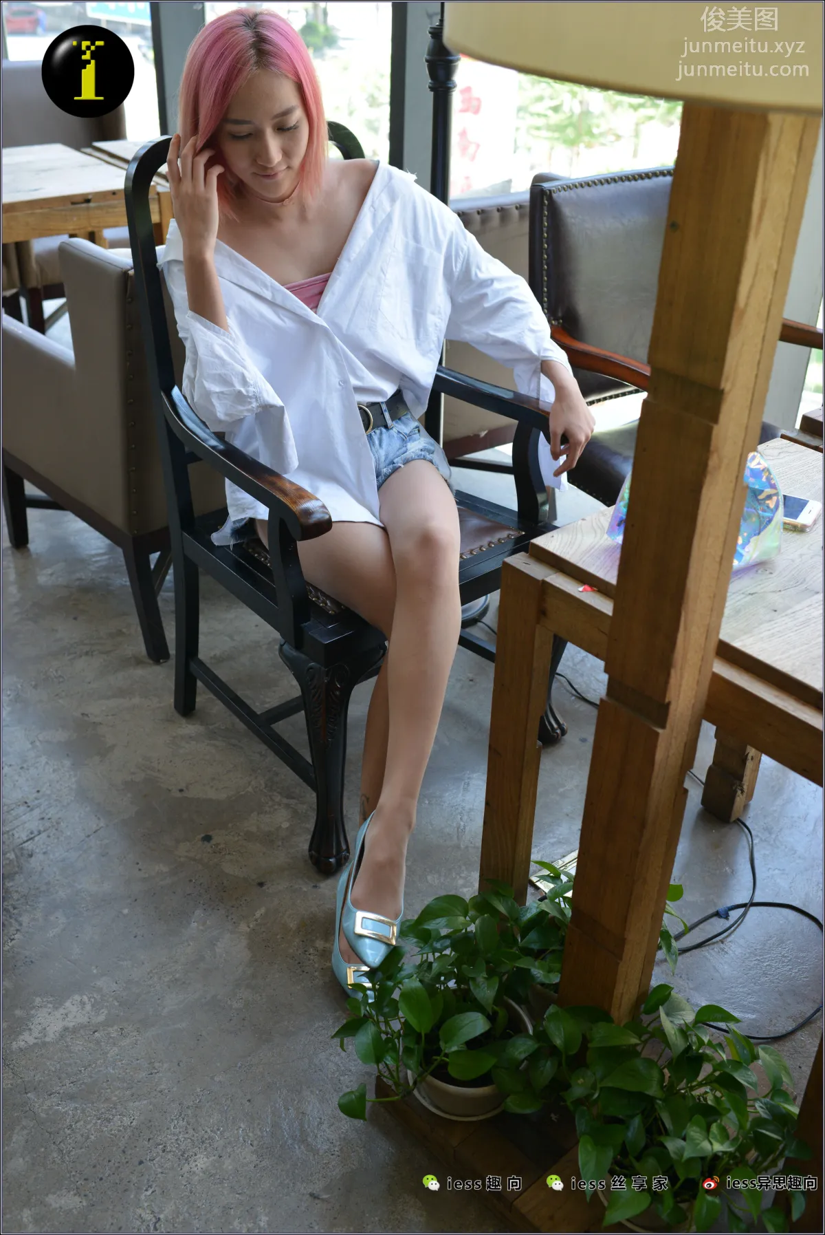 [IESS異思趣向] 普惠集 038 潇潇 藍色的小平跟鞋 39