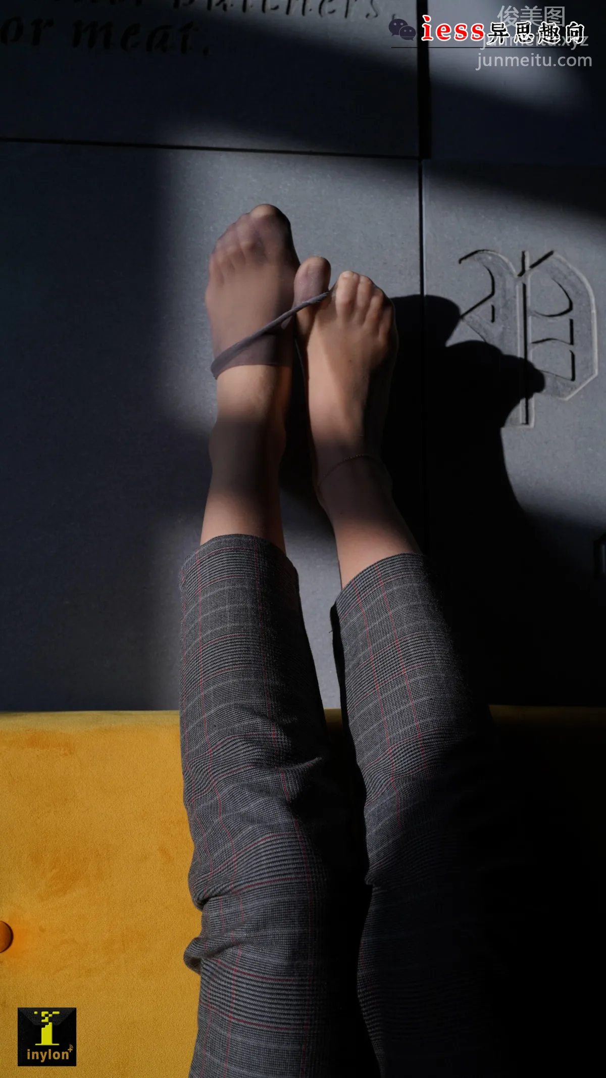 [IESS異思趣向] 普惠集 132-格格 精彩的短灰絲特寫 66