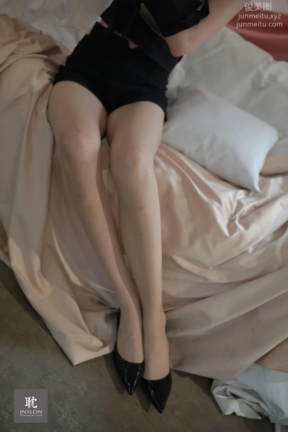 [IESS異思趣向] 普惠集 176 - 腿霸的時常随拍 [90P] 49