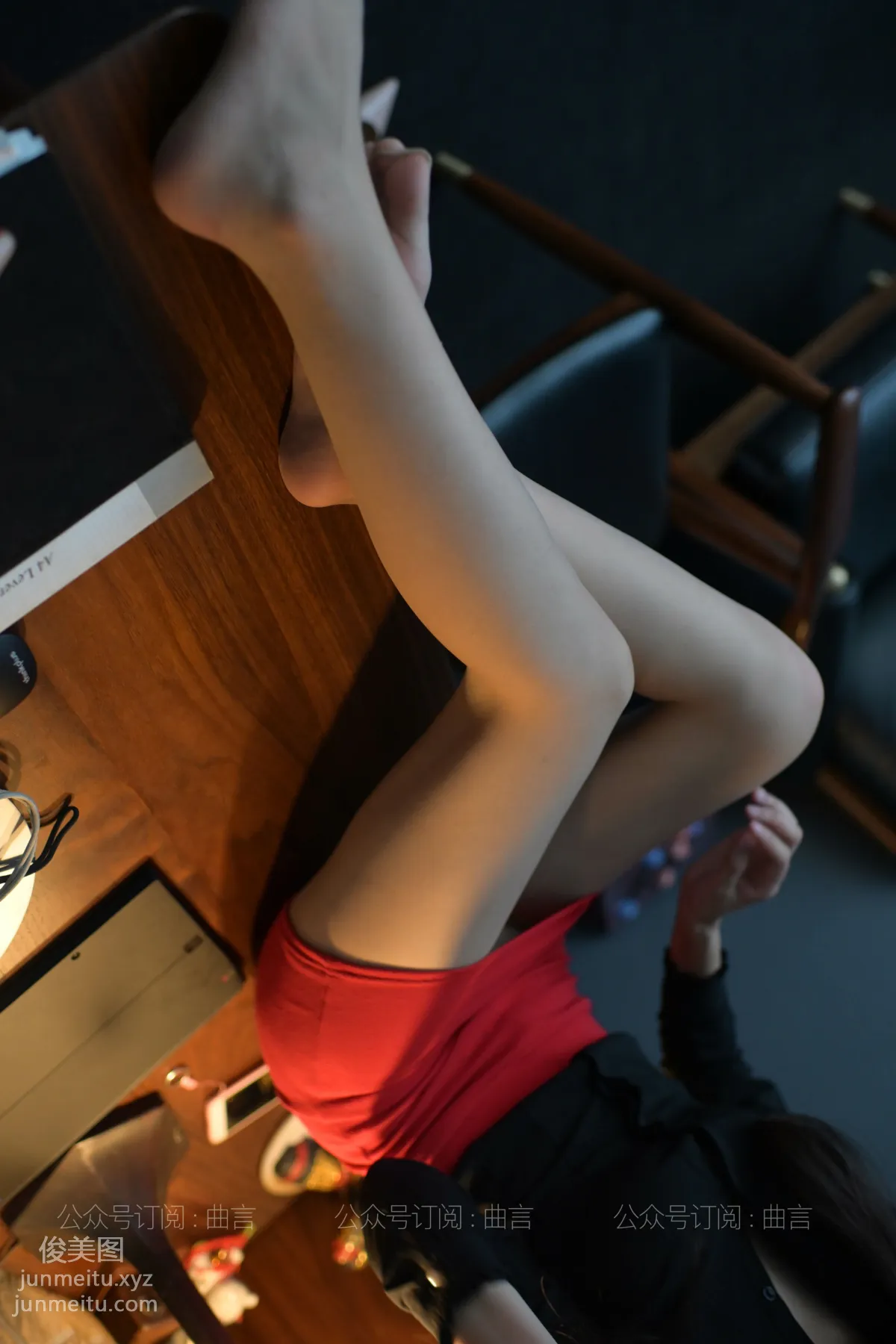 [耽絲]033-肉肉的性感紅裙 [85P] 35