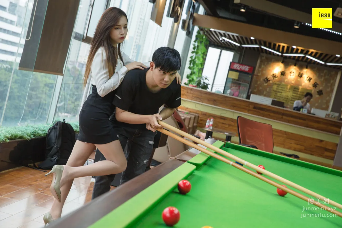 [IESS異思趣向] 2018.10.10《魔鬼周三》特刊38期《可以教我打台球嗎 小羽》 [94P] 94
