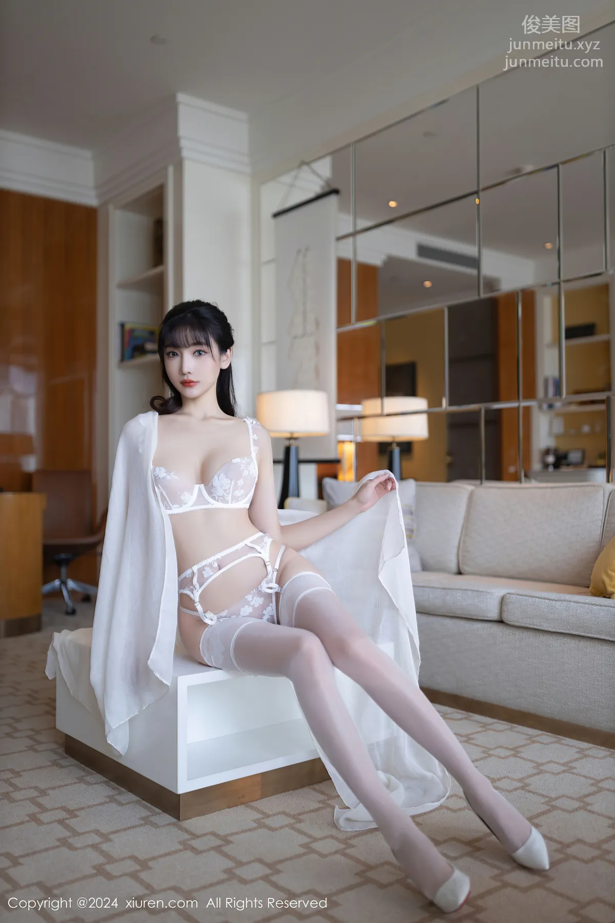 [Xiuren秀人網]2024.10.24 NO.9340 陸萱萱 2