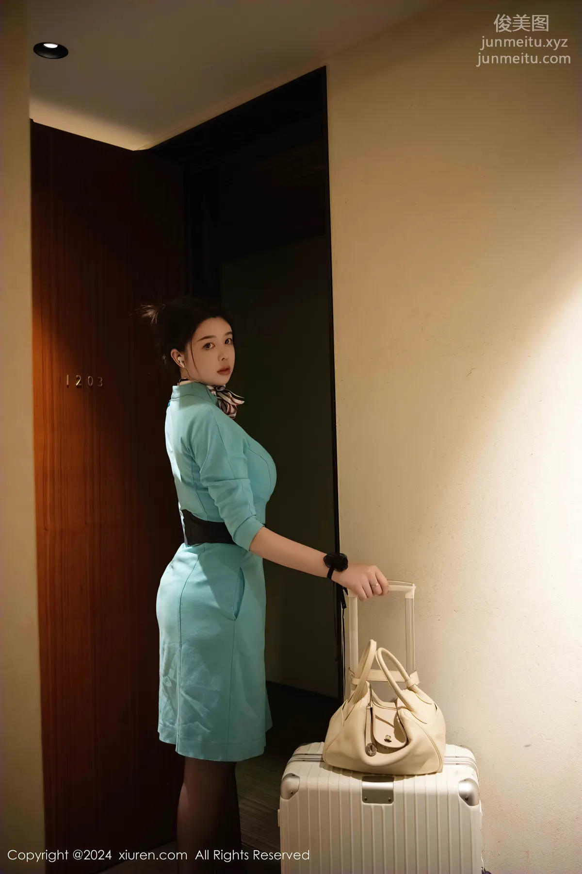 [Xiuren秀人網]2024.12.17 NO.9609 櫻桃小犢子 2