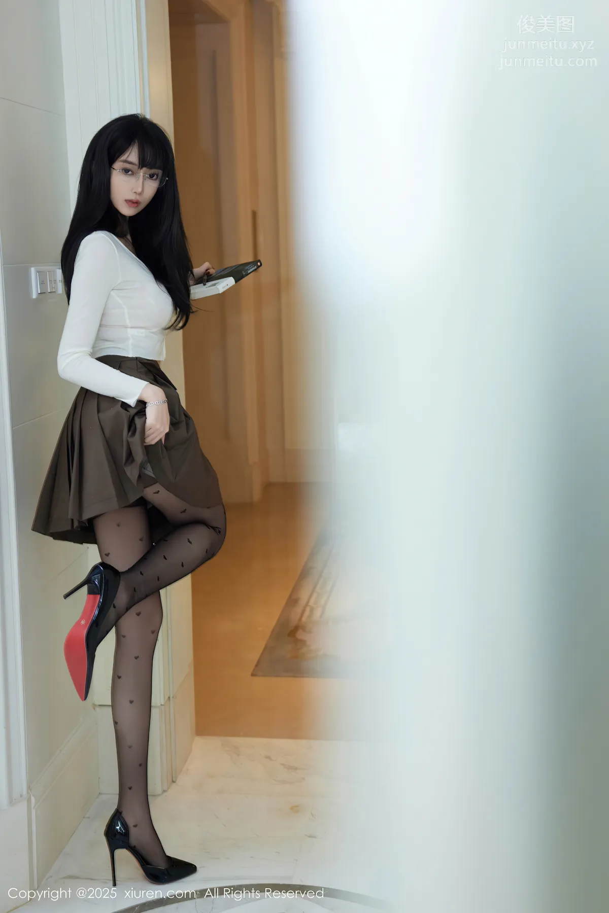 [Xiuren秀人網]2025.01.10 NO.9737 玥兒玥er 15