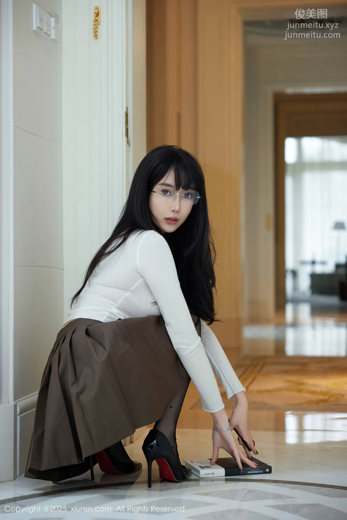 [Xiuren秀人網]2025.01.10 NO.9737 玥兒玥er 19