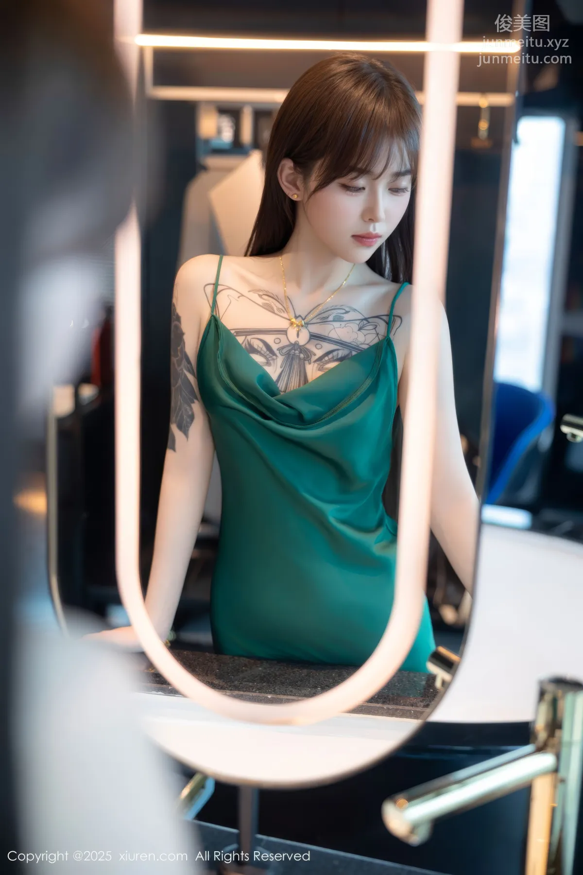 [秀人美媛館] 2025.01.23 No.9803 奶瓶 1
