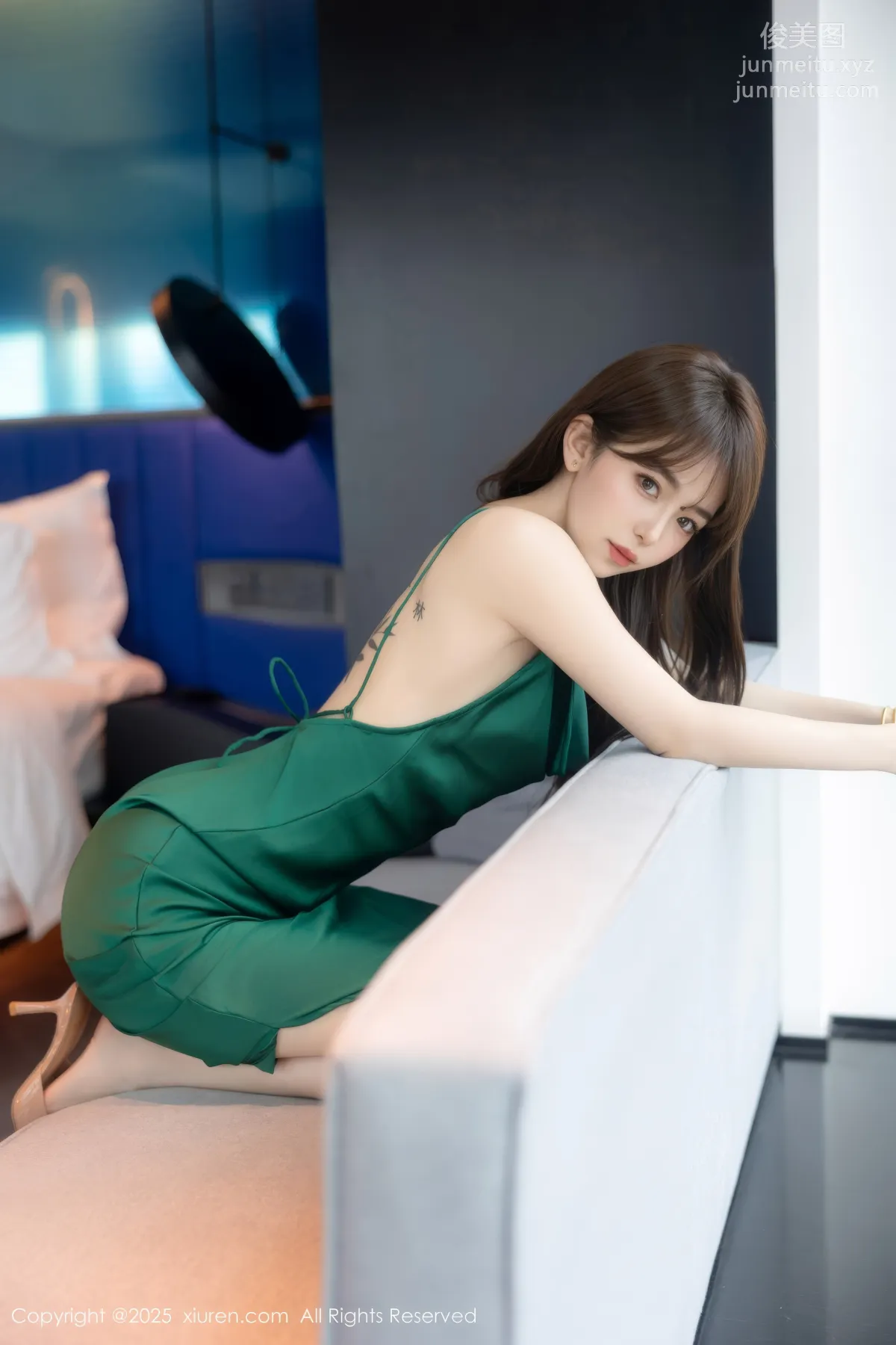 [秀人美媛館] 2025.01.23 No.9803 奶瓶 8
