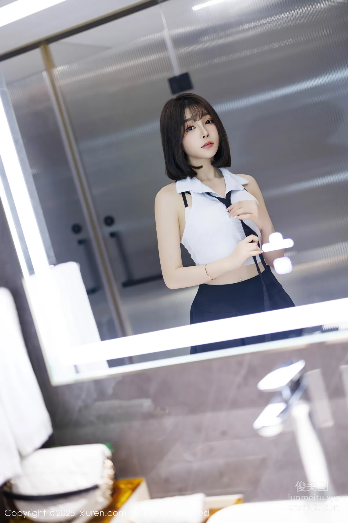 [Xiuren秀人網]2025.03.20 NO.10048 徐莉芝Booty 1