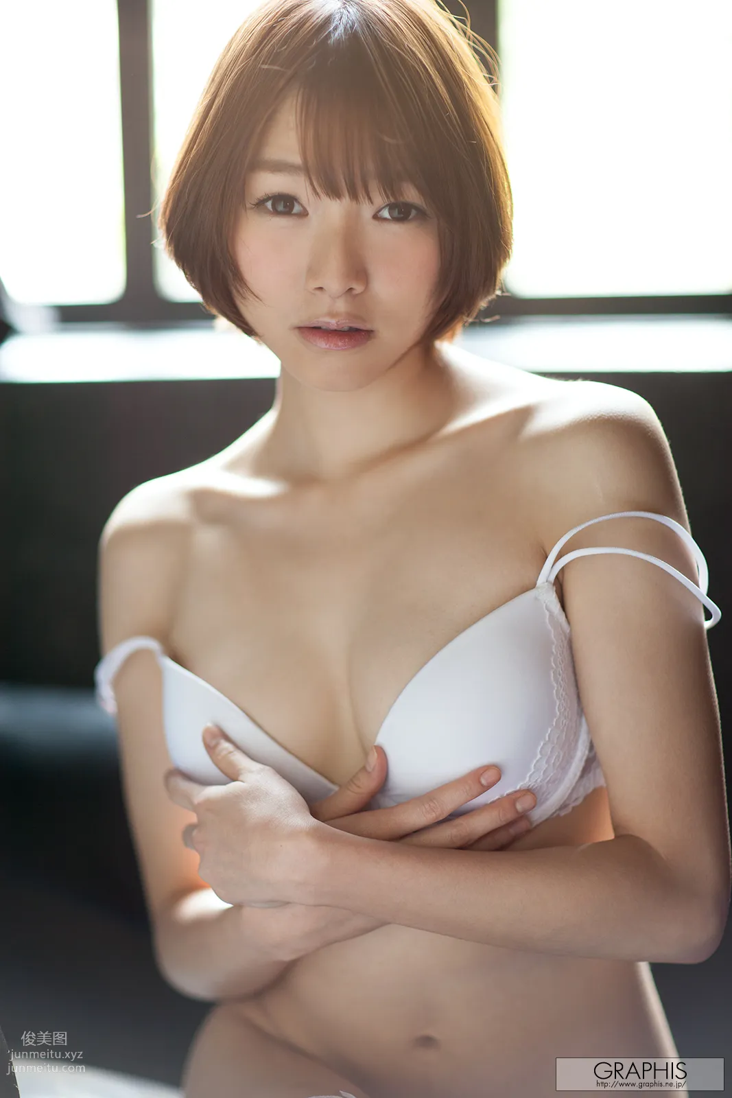 [Graphis] 2014.07.04 初脫ぎ娘 涼川 絢音 _ 29
