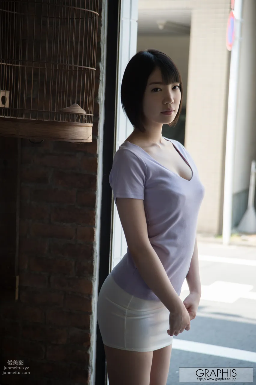 [Graphis] 2017.06 每日一枚 Koharu Suzuki 鈴木心春 1