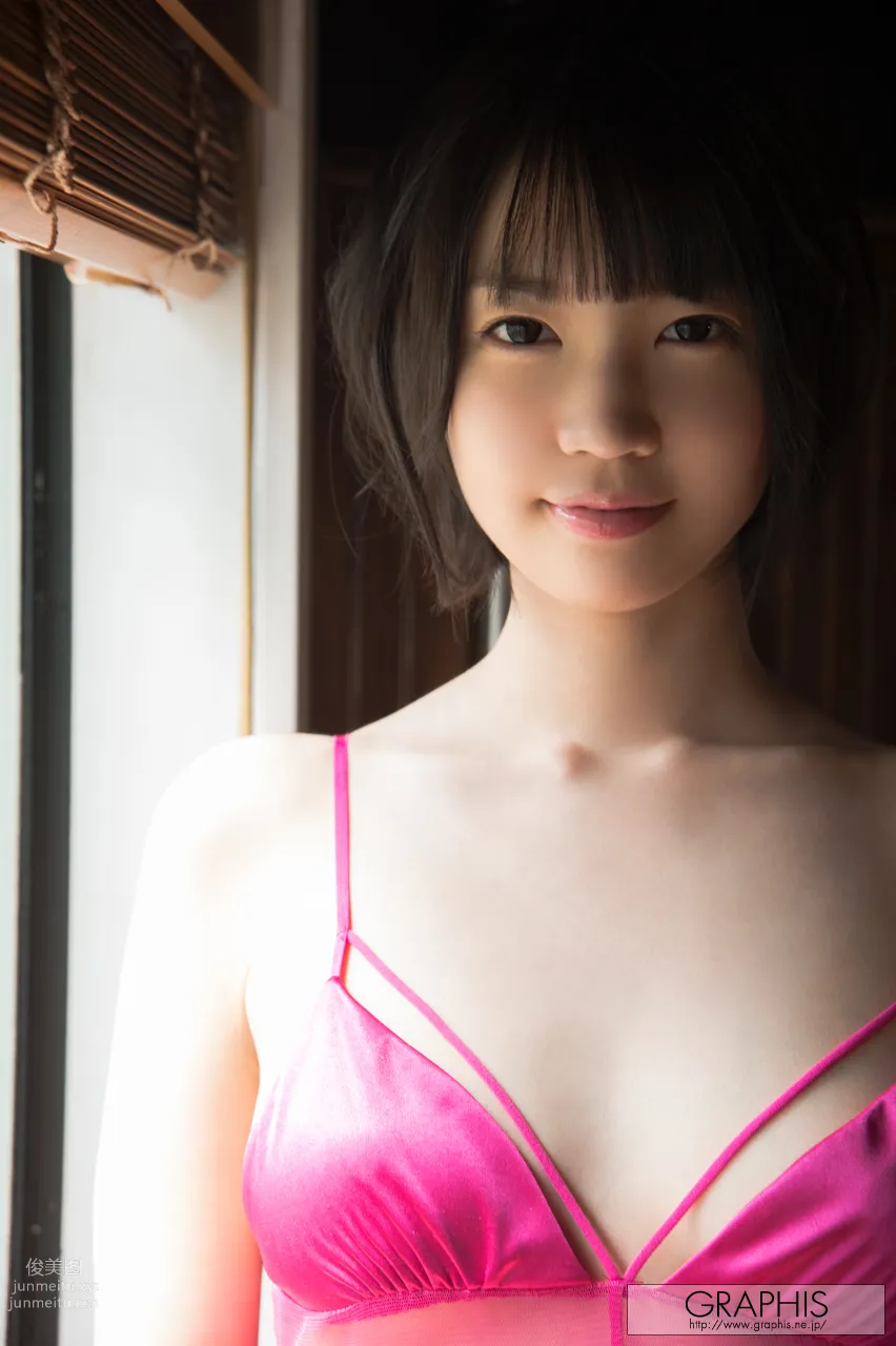 [Graphis] 2017.06 每日一枚 Koharu Suzuki 鈴木心春 2