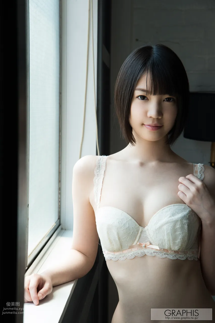 [Graphis] 2017.06 每日一枚 Koharu Suzuki 鈴木心春 9