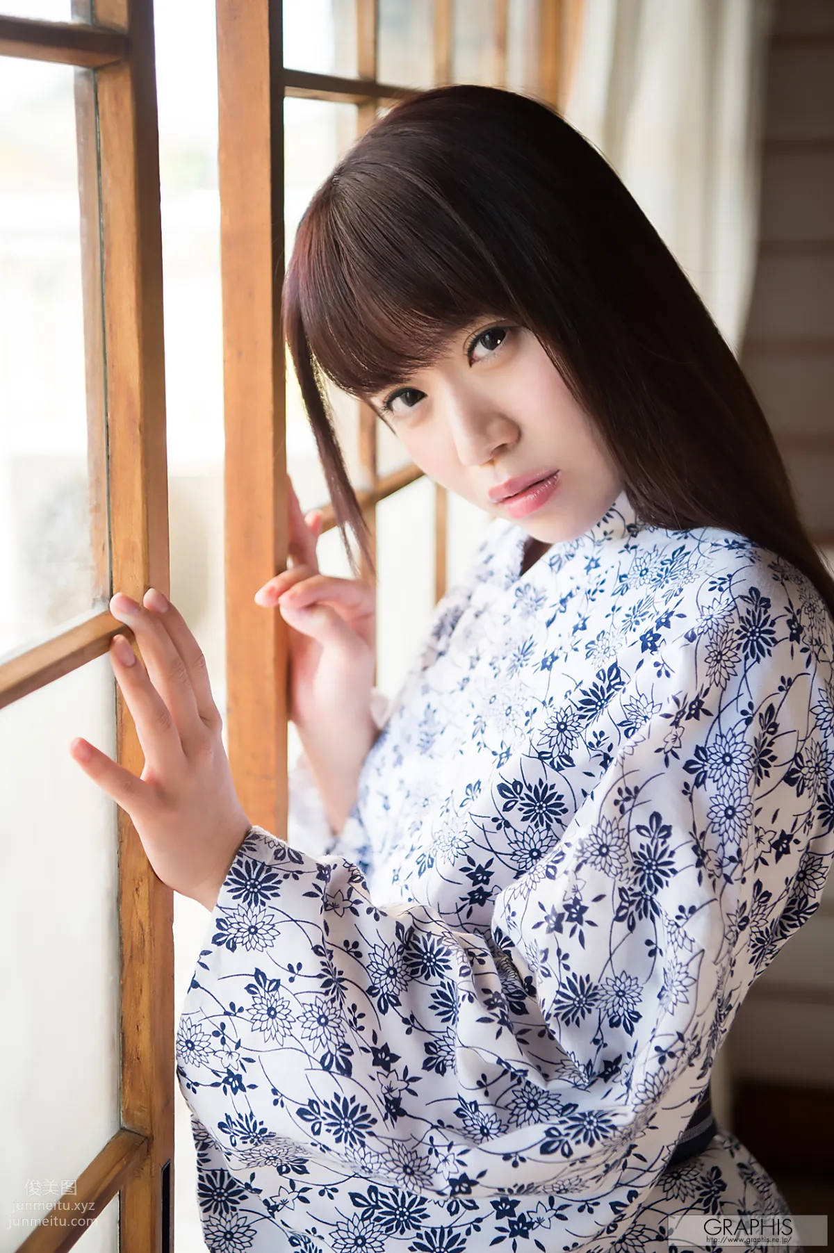 [Graphis] 2017.12.13 Gals 初美りん Rin Hatsumi [Look at me!] 28
