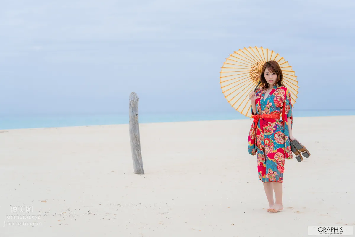 [Graphis] 2019-05-24 Mayuki Ito 伊藤舞雪 『Mystery』 1