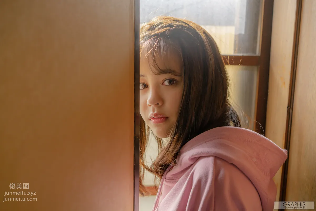 [Graphis] Gals 2019-03-01 Shion Yumi 夕美しおん 『 Corpo minimo』 73