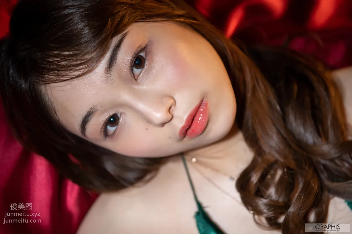 [Graphis] 2019-12-31 Amin Niina 新名あみん Xmas Special 2019! 43