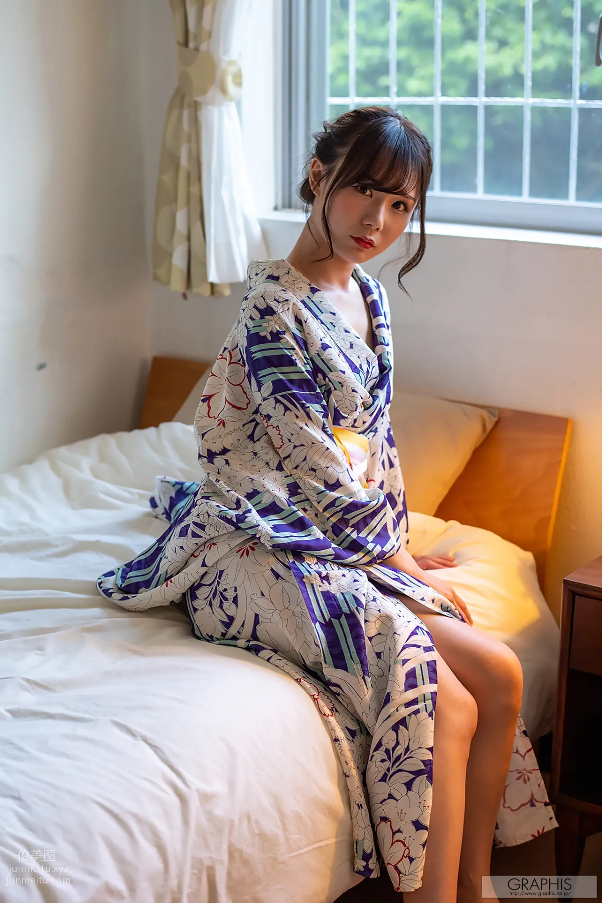 [Graphis] 2020-04-03 Miru Sakamichi 坂道みる 『MIRU』 82