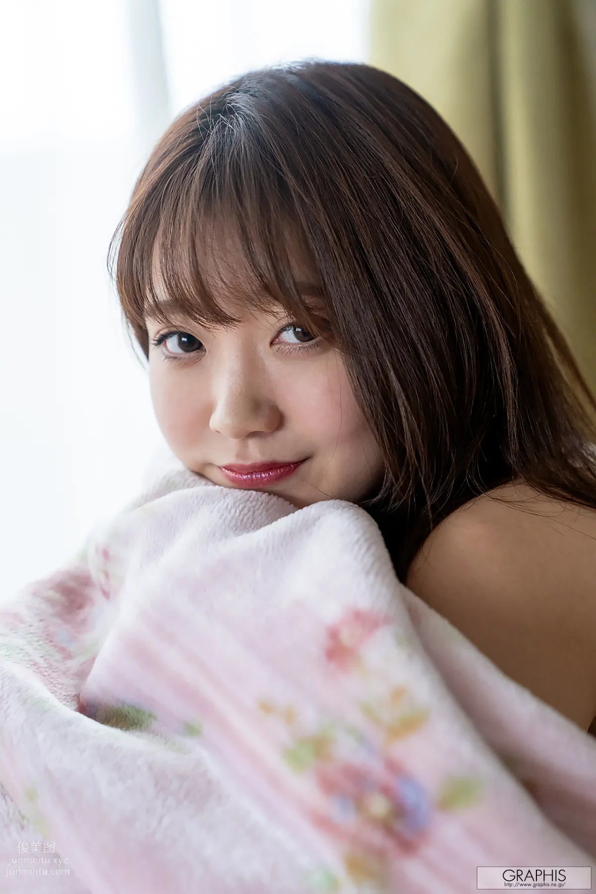 [Graphis] 2020-05-01 Gals - Madoka Shizuki 詩月まどか 『 Turnover 』 32