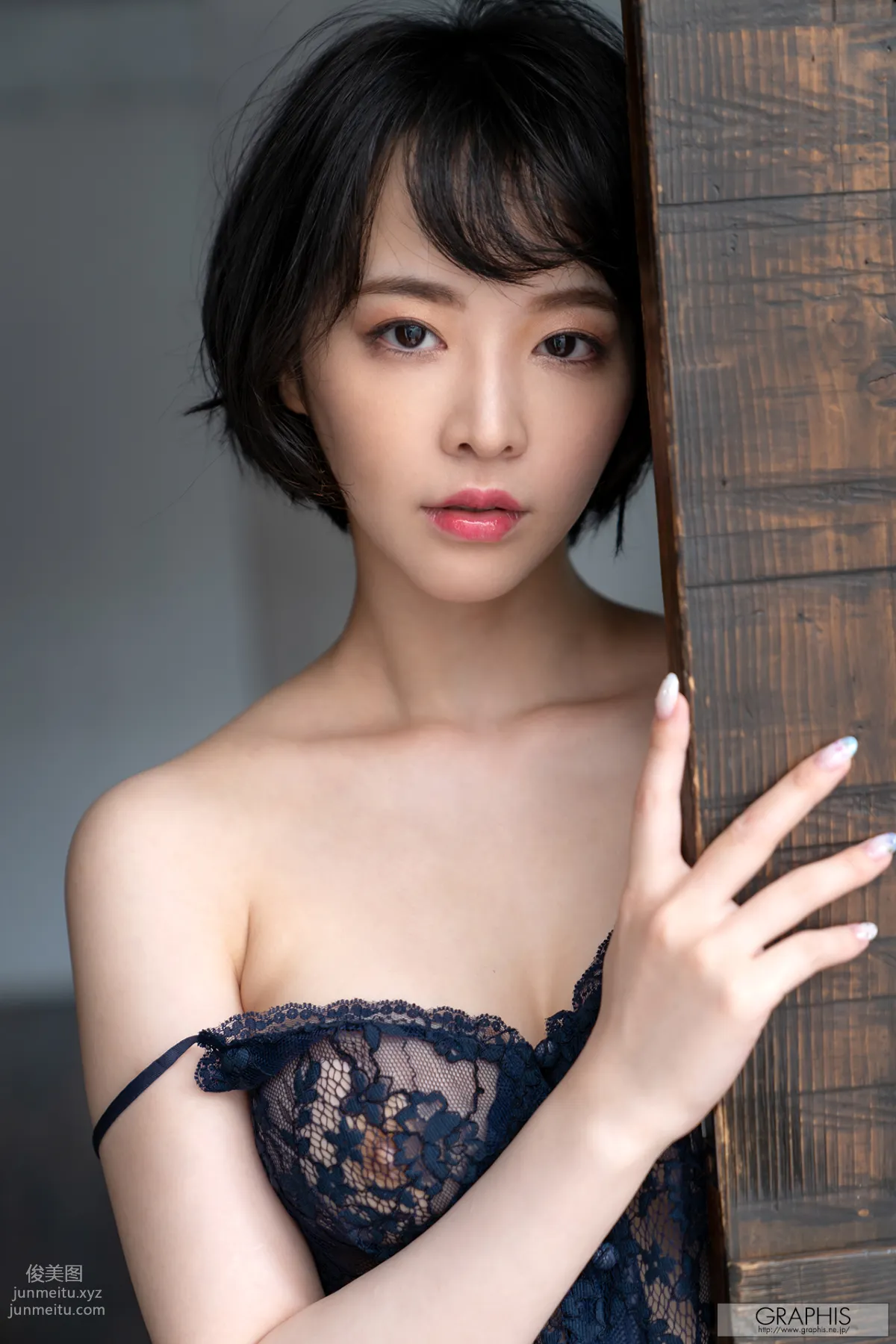 [Graphis] 2020-08-24 Tsubaki Sannomiya 三宮つばき 『 first gravure 』 49