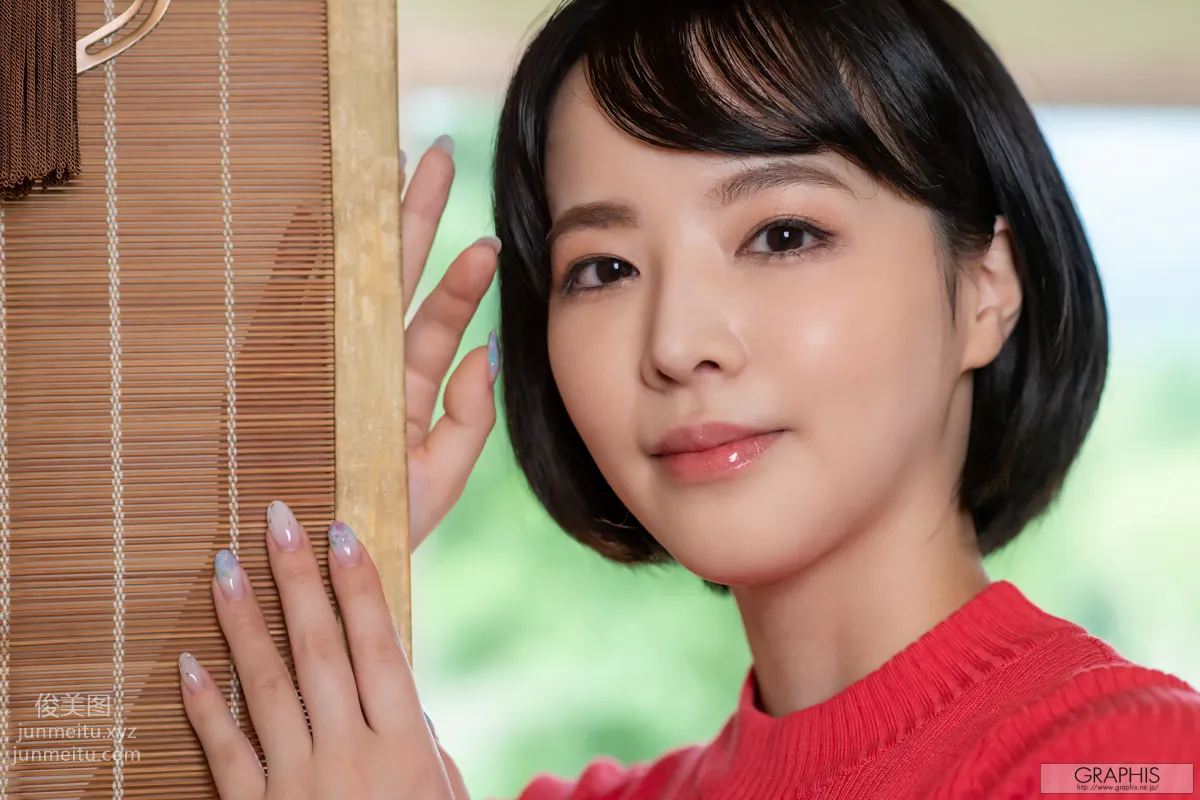 [Graphis] 2020-08-24 Tsubaki Sannomiya 三宮つばき 『 first gravure 』 8
