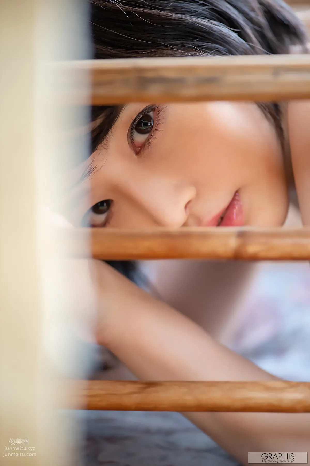 [Graphis] 2020-08-24 Tsubaki Sannomiya 三宮つばき 『 first gravure 』 29
