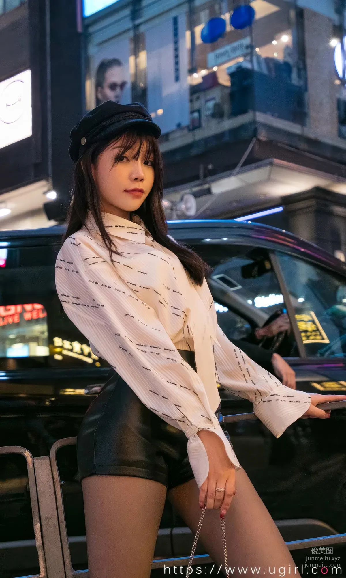 UGirls 愛尤物 No.2867 你出現的街角 芝芝booty [35P] 10