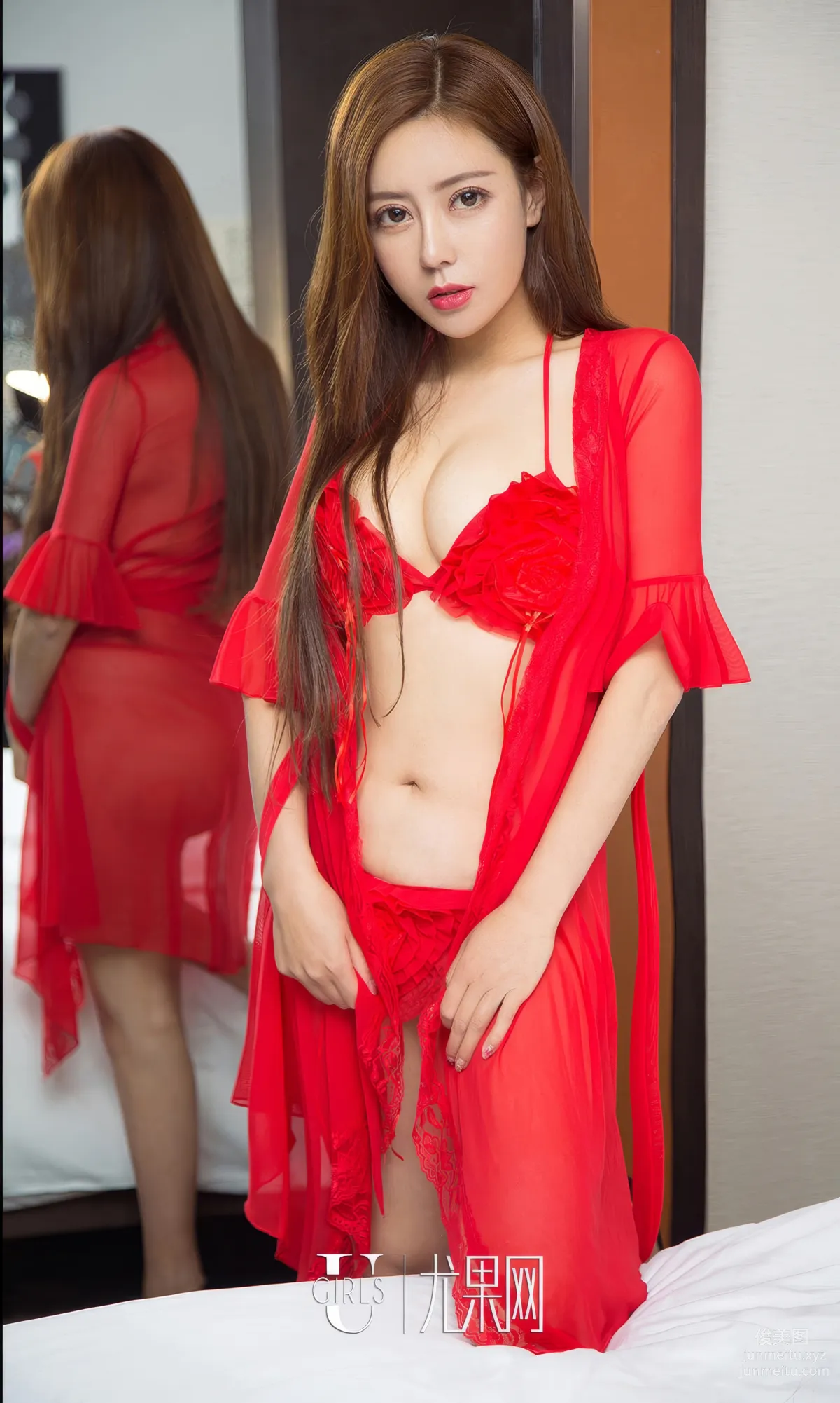[Ugirls]愛尤物 No.2948最炙熱的心跳 吳美溪 [35P] 18
