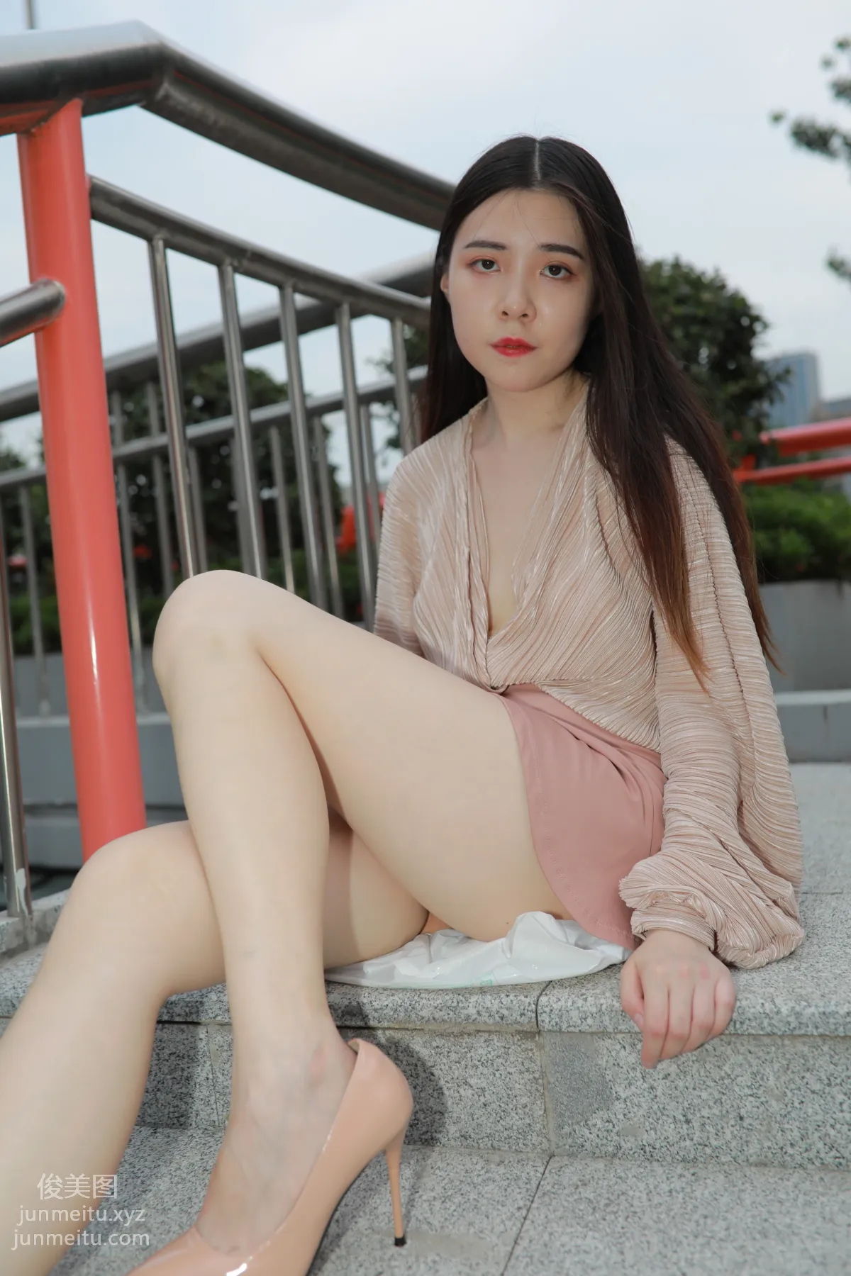 魔鏡街拍 NO.167 可愛的粉色短裙小姐姐[493P] 115