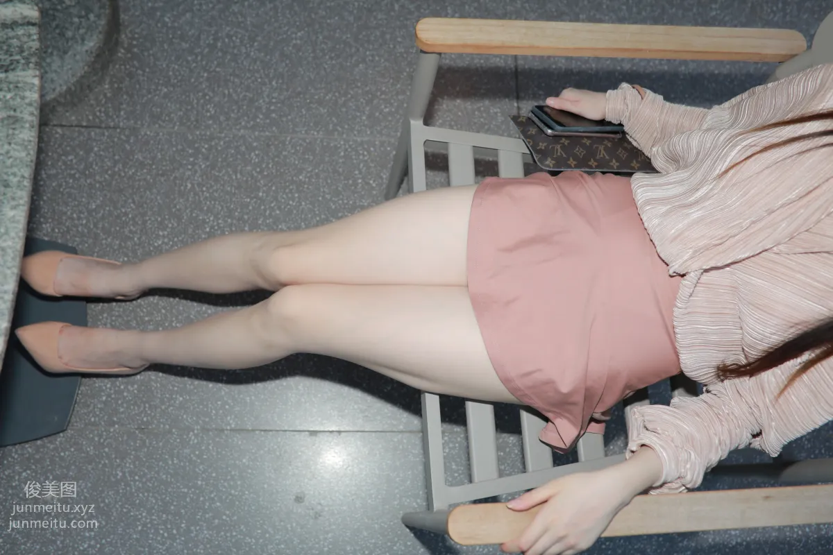 魔鏡街拍 NO.167 可愛的粉色短裙小姐姐[493P] 136