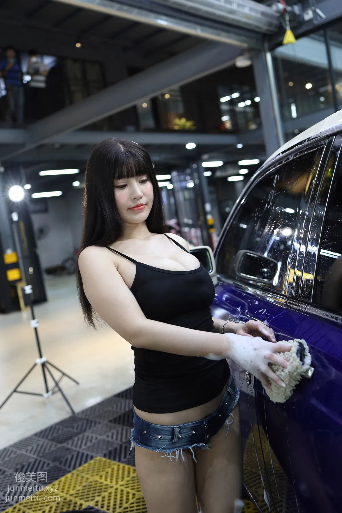 魔鏡街拍 NO.173-“稱職”的女洗車工[423P] 90