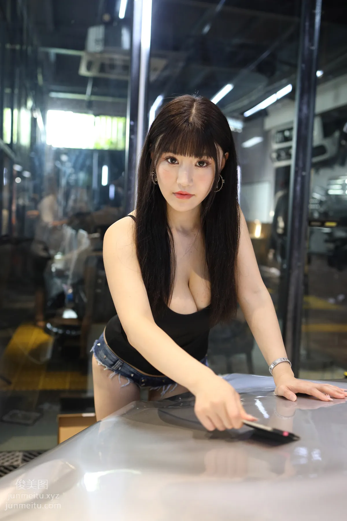 魔鏡街拍 NO.173-“稱職”的女洗車工[423P] 408