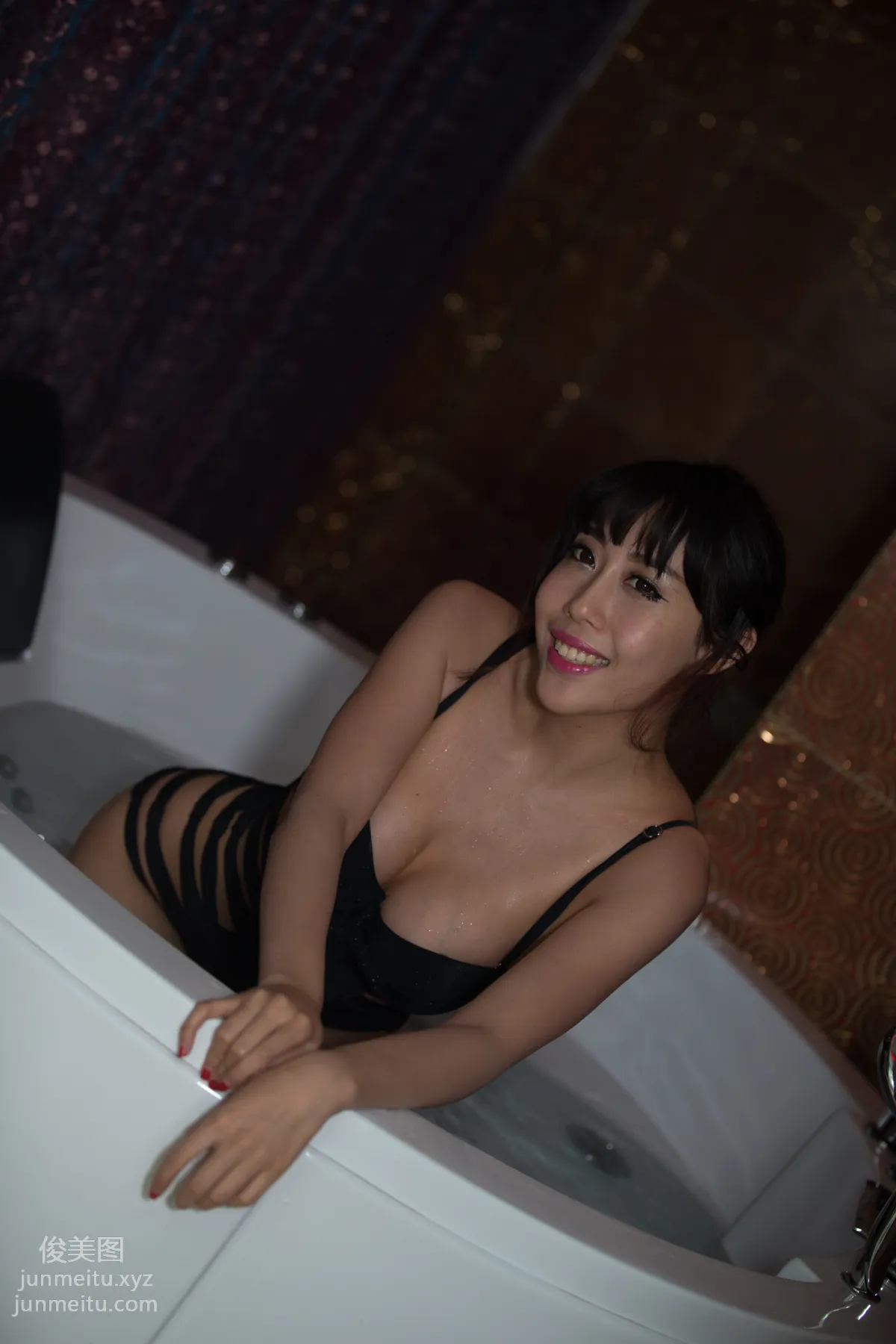 [大名模網]2015第5期 女邢譯文私房大片.邢譯文原片100張 90