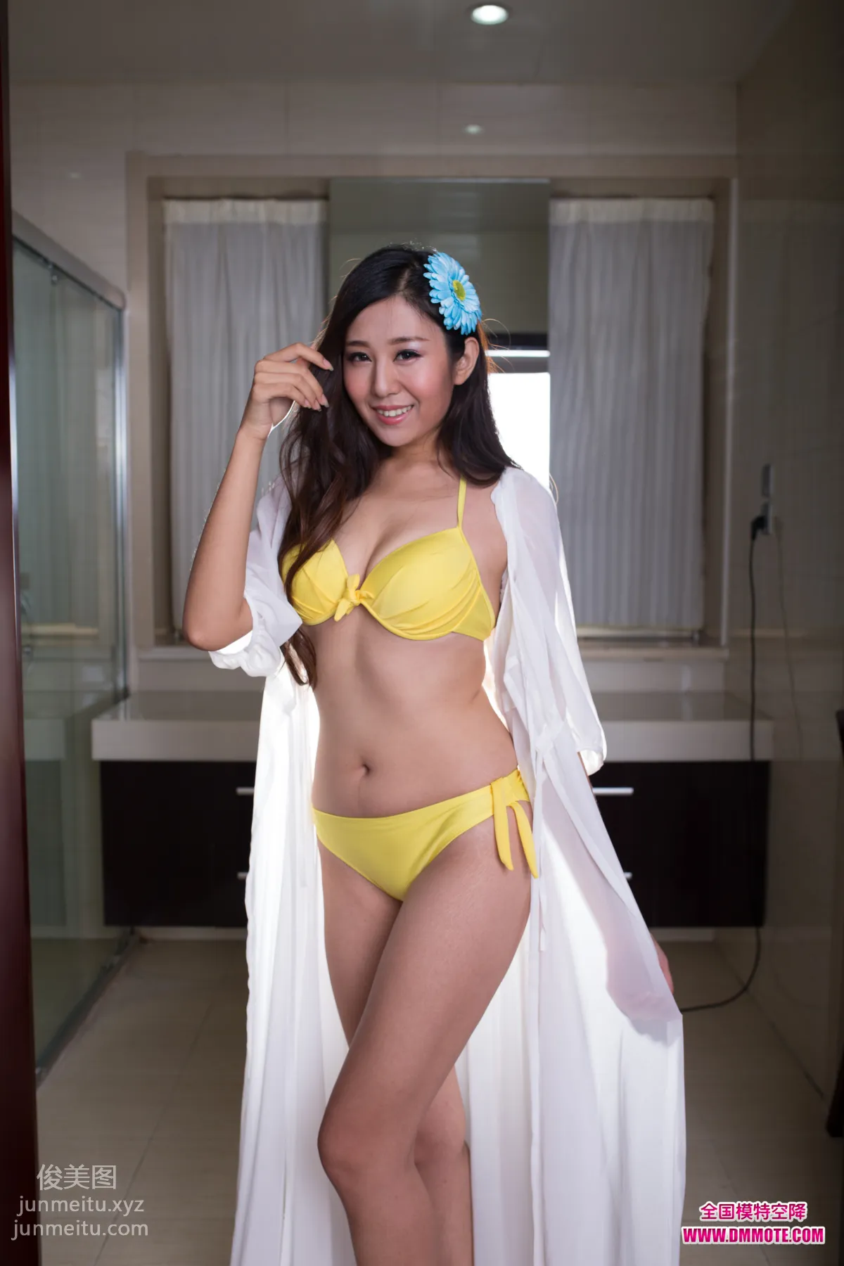 [大名模網]2014第2期 女神文文私房大片.李欣欣原片100張 40
