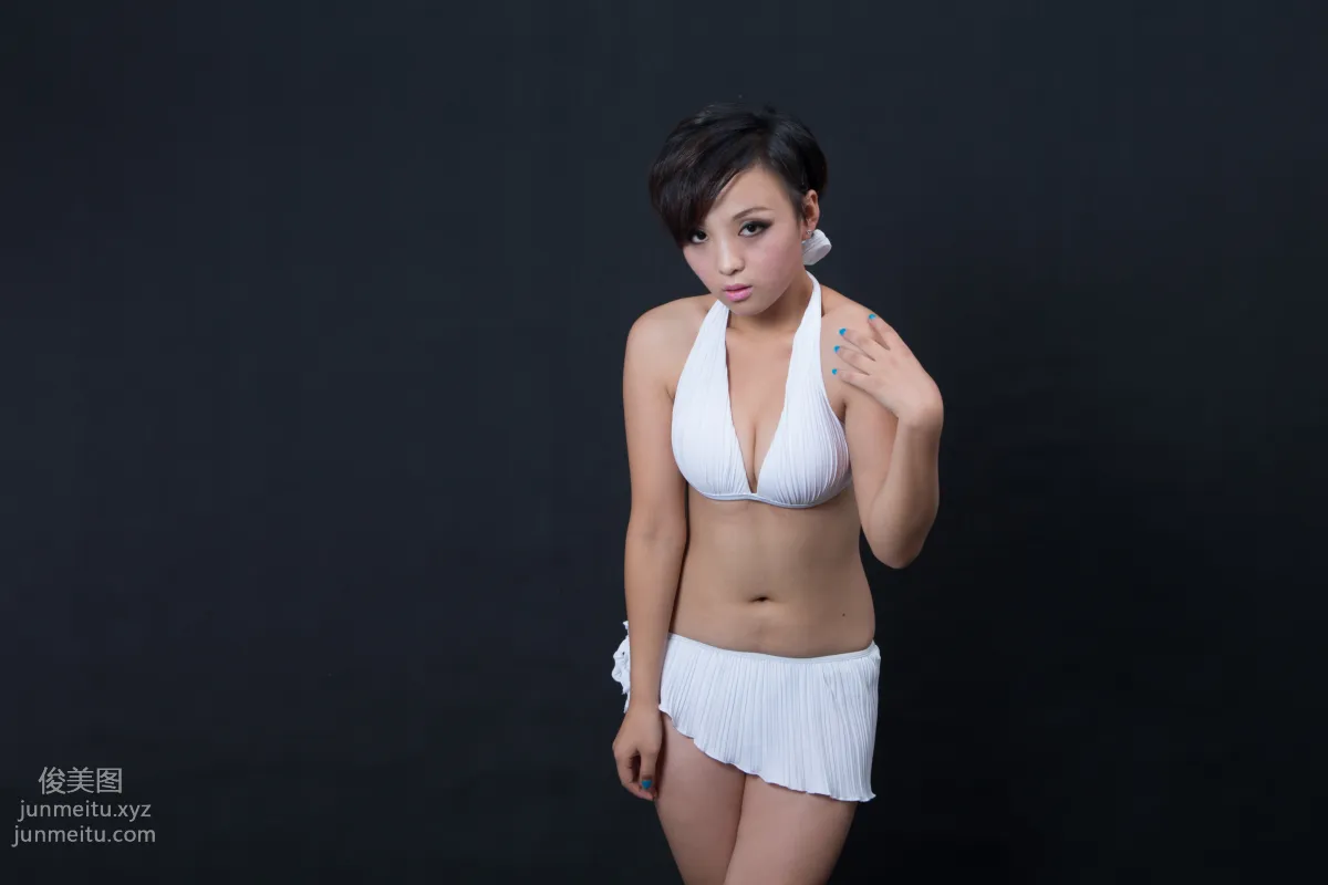 [大名模網]2015第7期 女神牛妞房大片.牛妞原片100張 26