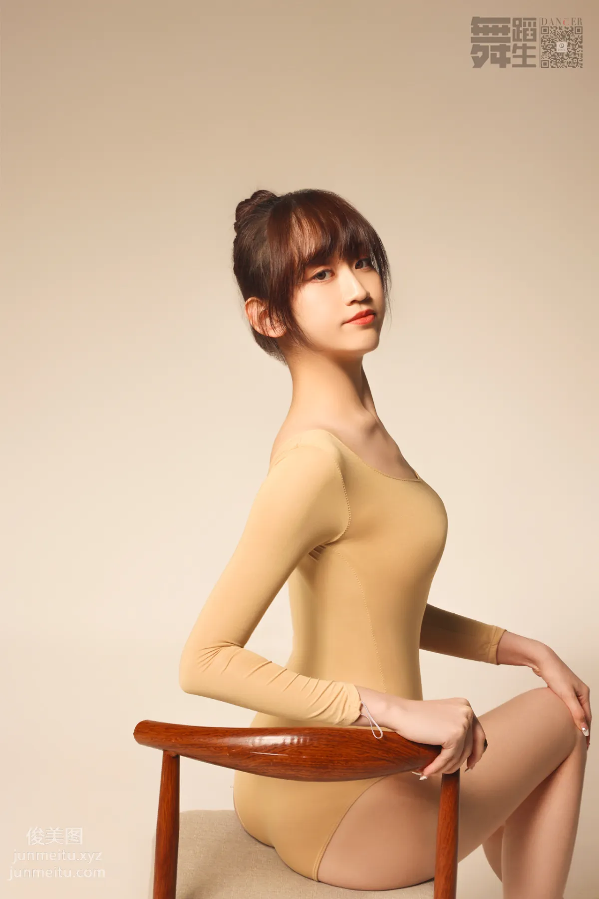 [GALLI嘉麗]舞蹈生日記 114 舞[42P] 17