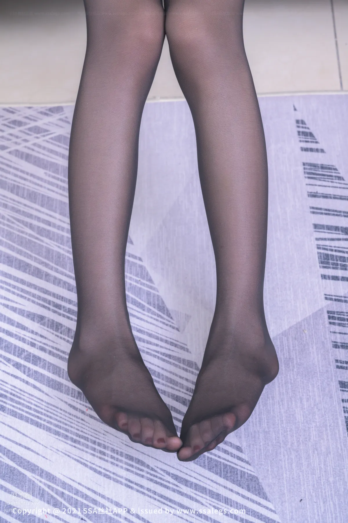 [SSA絲社]超清寫真 NO.681 腿模妙妙的黑色絲襪玉足（下）[122P] 17