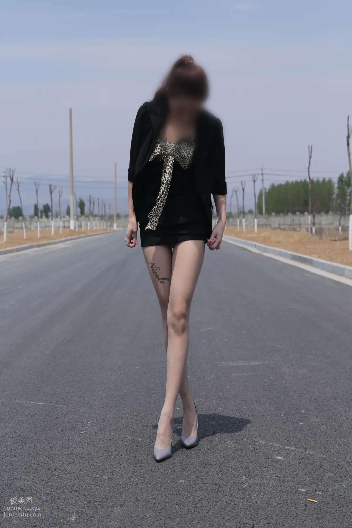[Nicole絲足寫真] NO.004 公路 灰絲高跟 [113P] 2