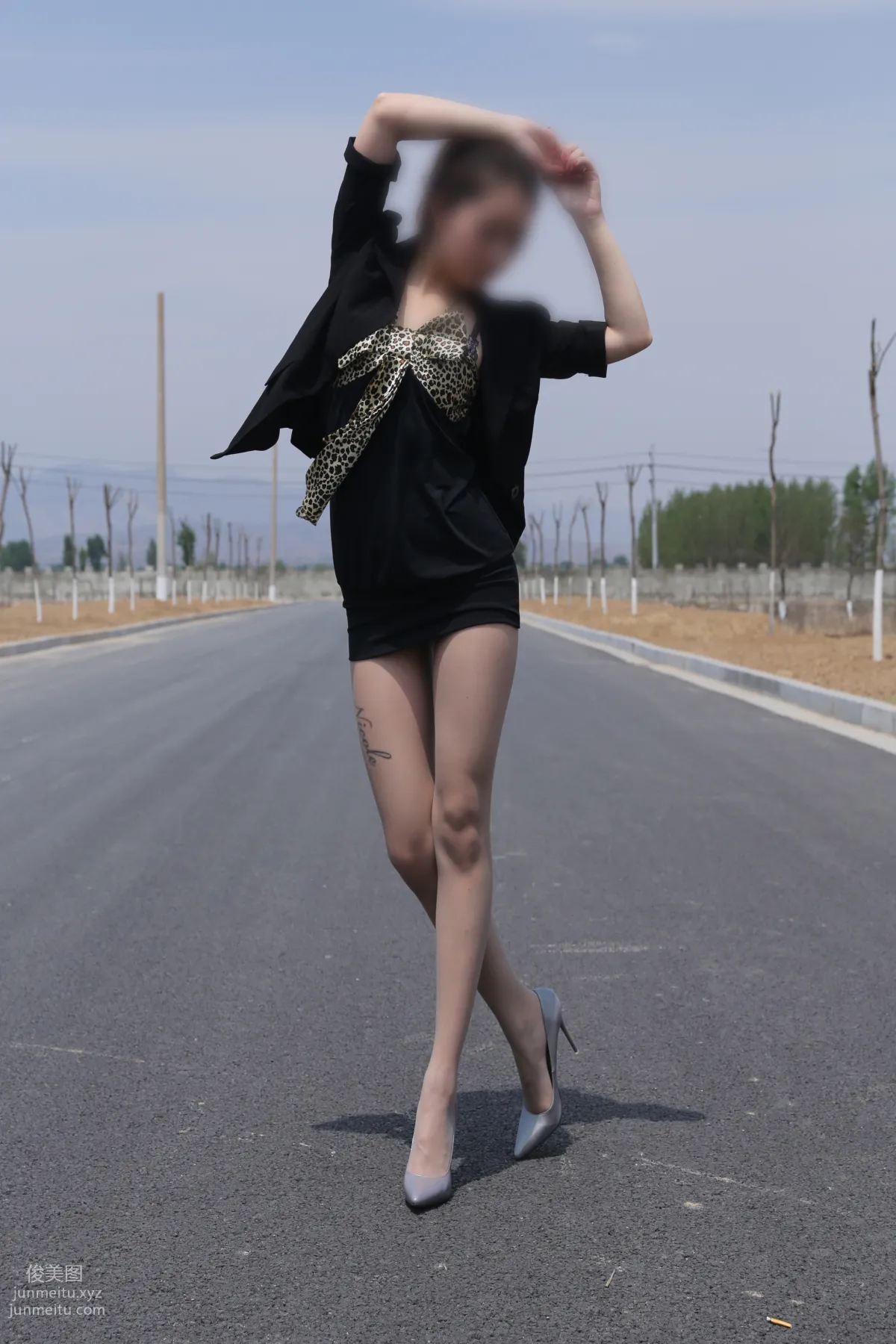 [Nicole絲足寫真] NO.004 公路 灰絲高跟 [113P] 3