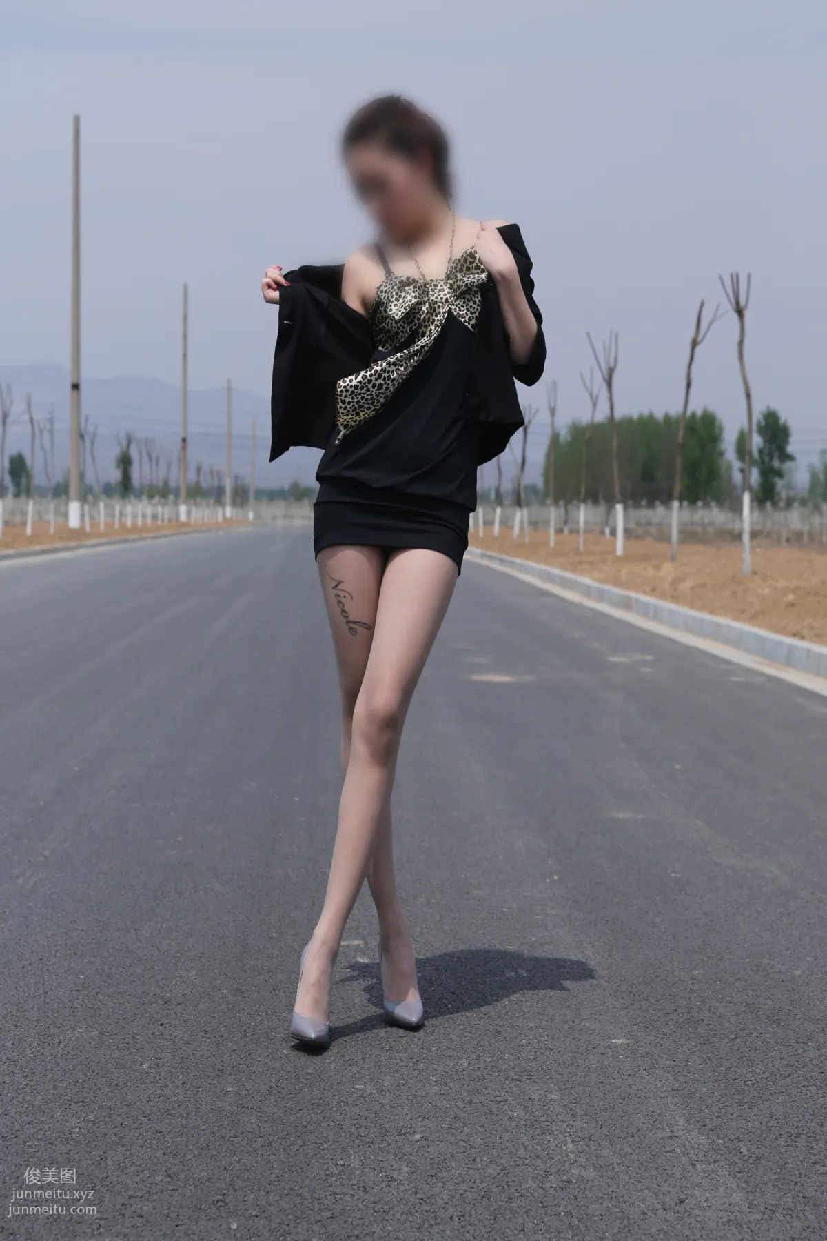 [Nicole絲足寫真] NO.004 公路 灰絲高跟 [113P] 20