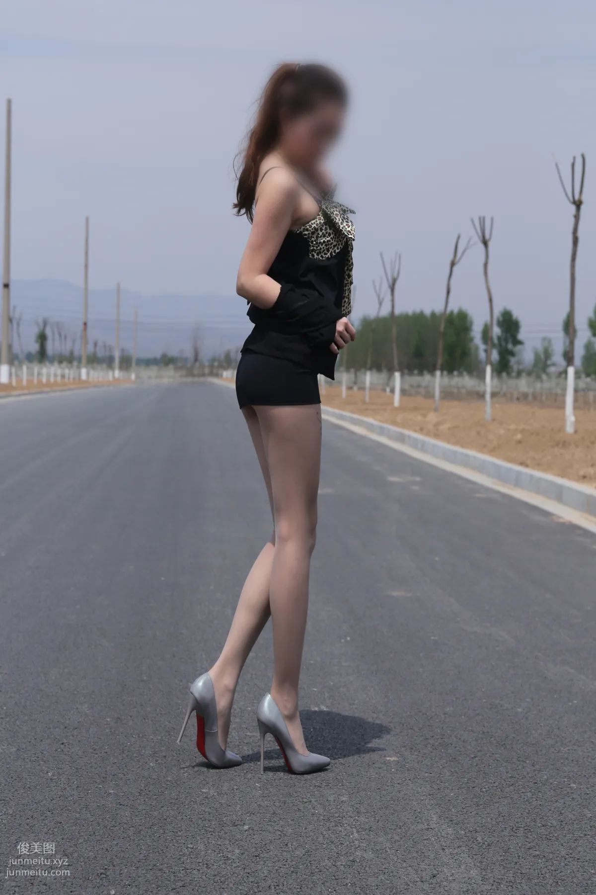 [Nicole絲足寫真] NO.004 公路 灰絲高跟 [113P] 21