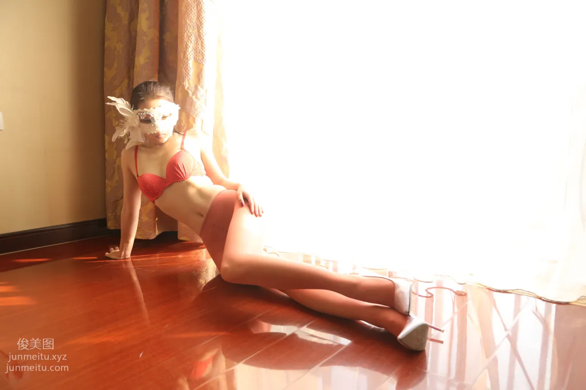 [Nicole絲足寫真] NO.016 室内-2 美絲臀 [56P] 28