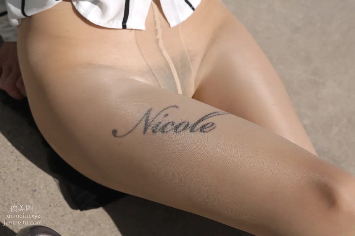 [Nicole絲足寫真] NO.002 廠區-2 肉絲美臀 [133P] 72