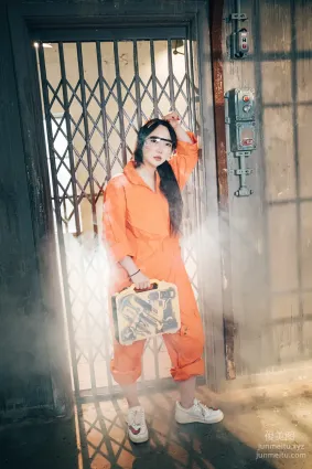 017.[Loozy] -  Son Ye-Eun - Where Are My Tools[86P]