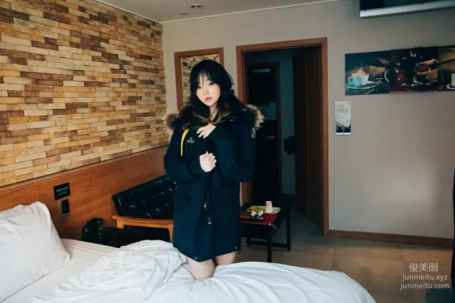 019.[Loozy] -  Bambi - Double Date[77P]