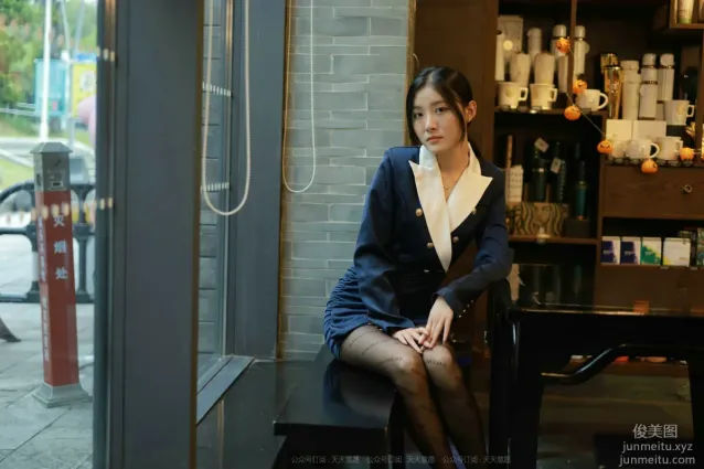 [IESS異思趣向] 2021.10.16 絲享家949：婉蘋《OL姓感包臀裙》[132P]