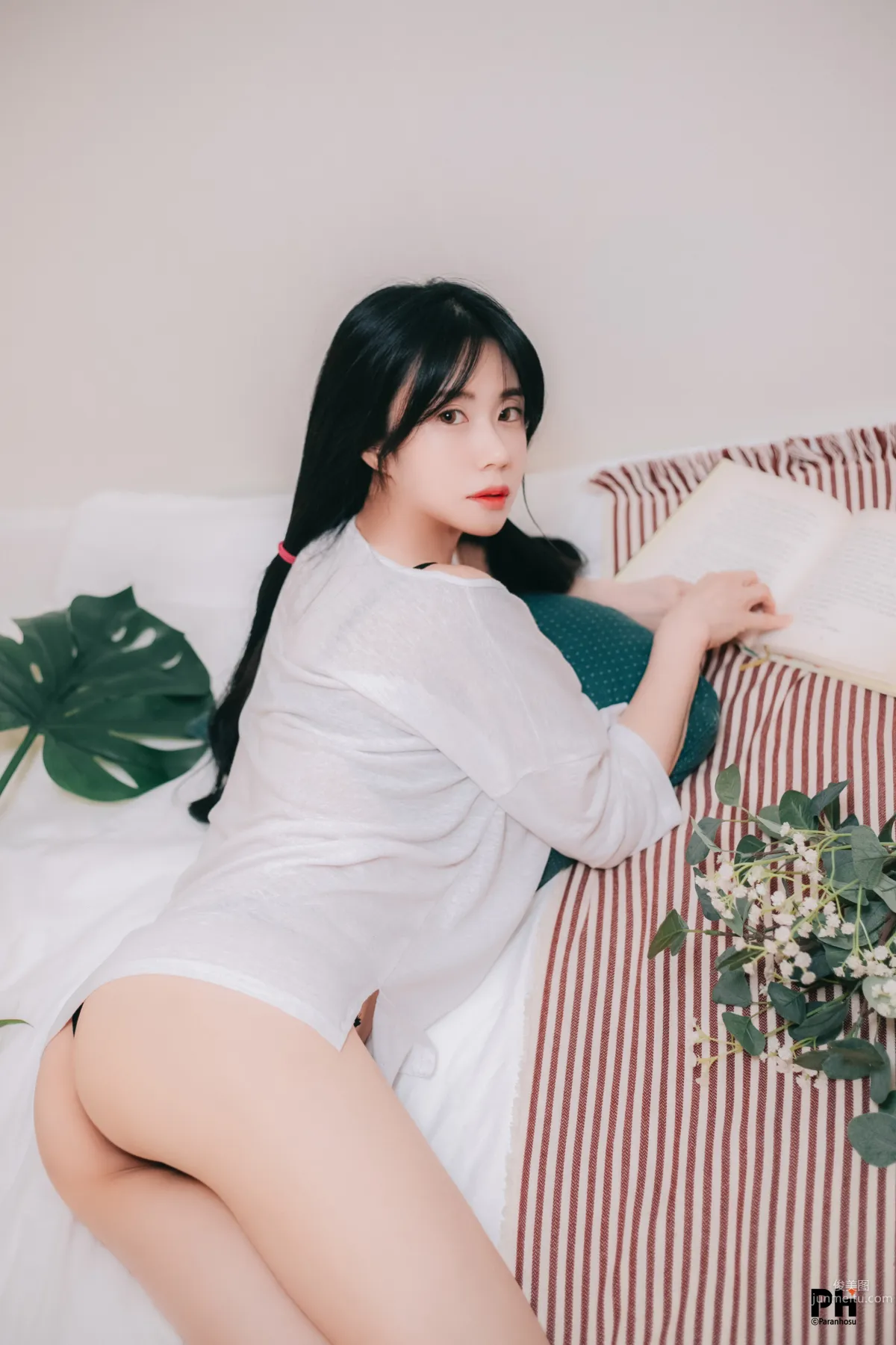 018.Paranhosu - Sia – Photo Book Vol.2 [163P] 86