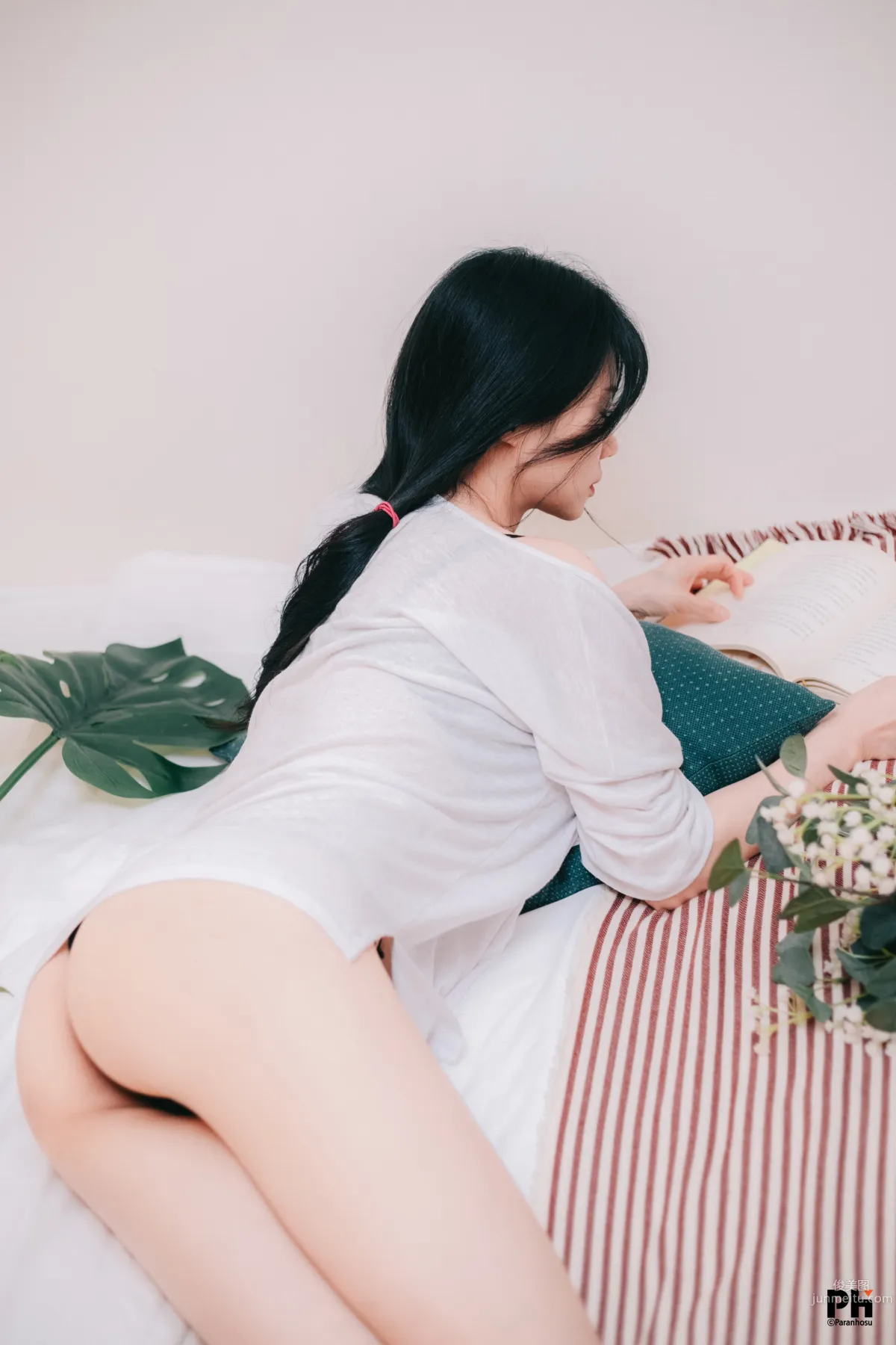 018.Paranhosu - Sia – Photo Book Vol.2 [163P] 85