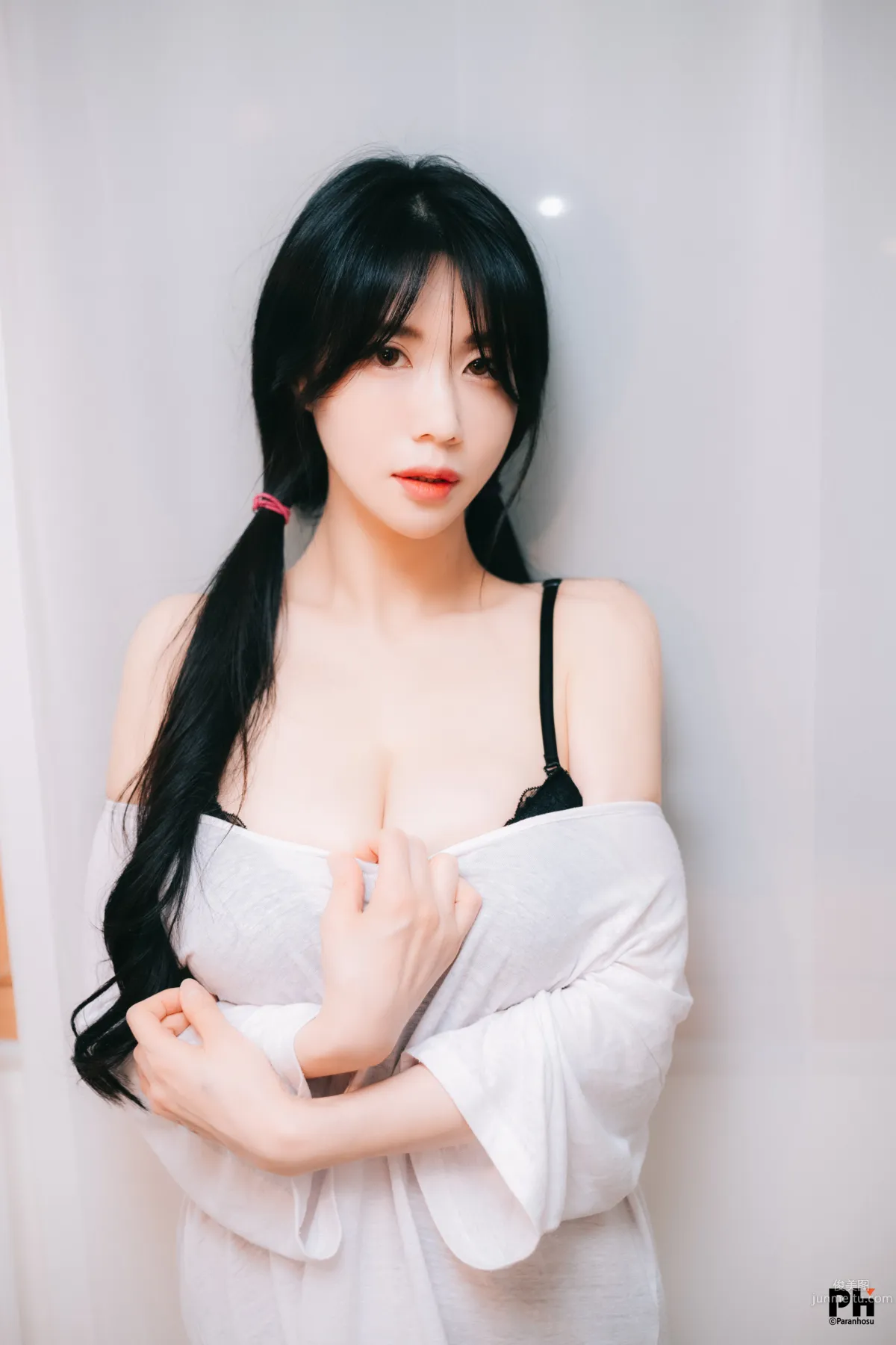 018.Paranhosu - Sia – Photo Book Vol.2 [163P] 84